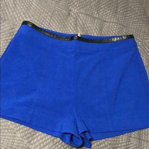 Blue elegant shorts